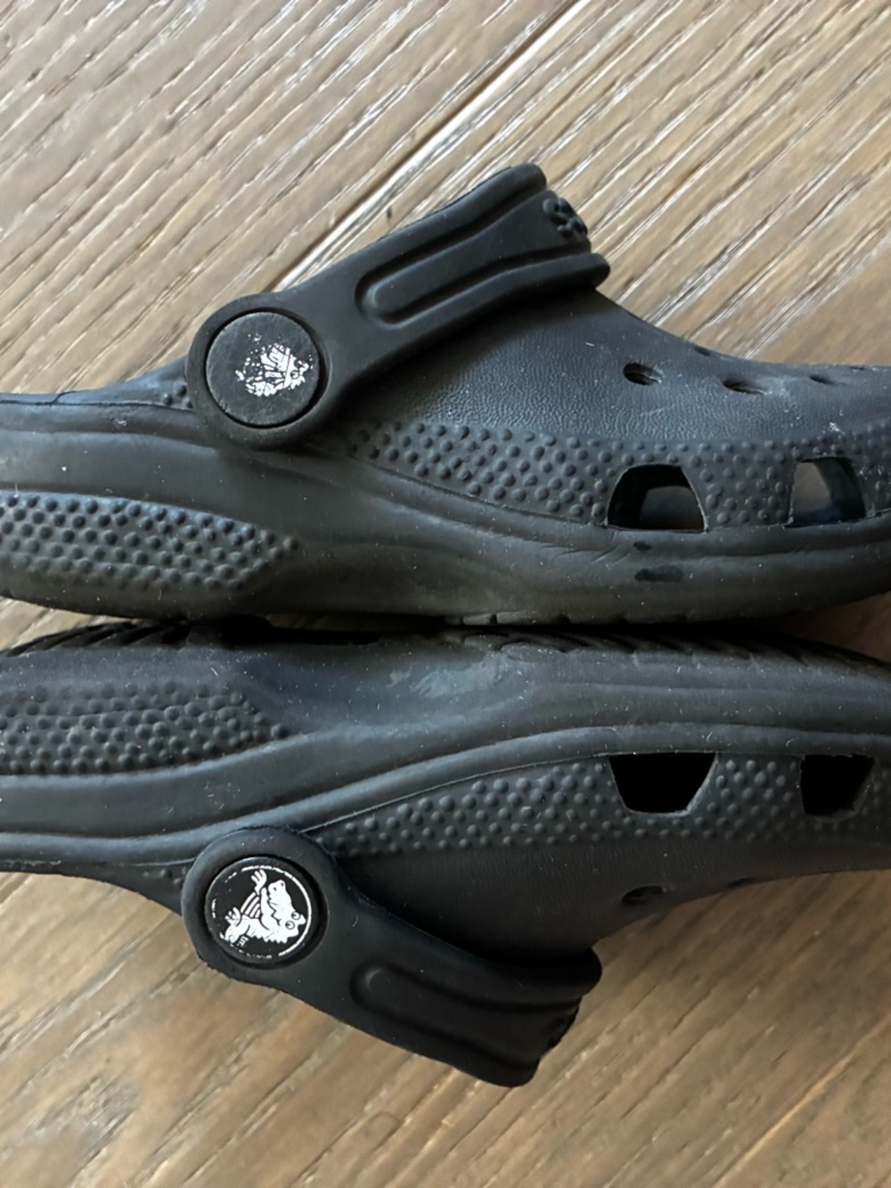 CROCS Kids Classic Clog - Black Size 9 Toddler - Picture 4 of 7
